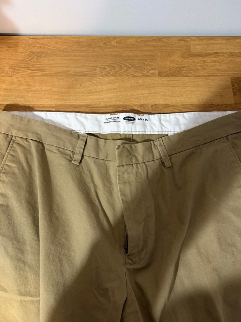 Old Navy Men's Chino Pants in Khaki